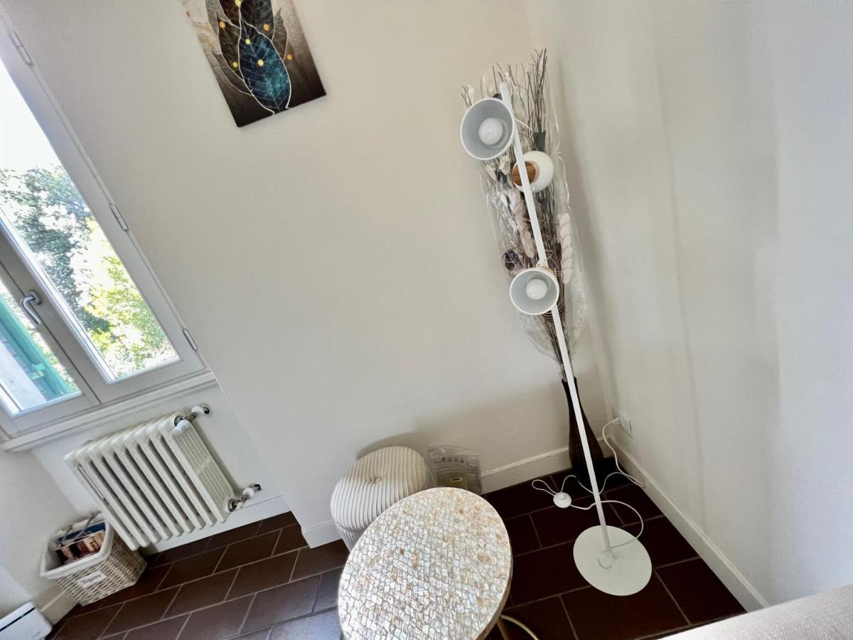 Relax & Design A Pochi Passi Dalla Stazione Флоренция Екстериор снимка